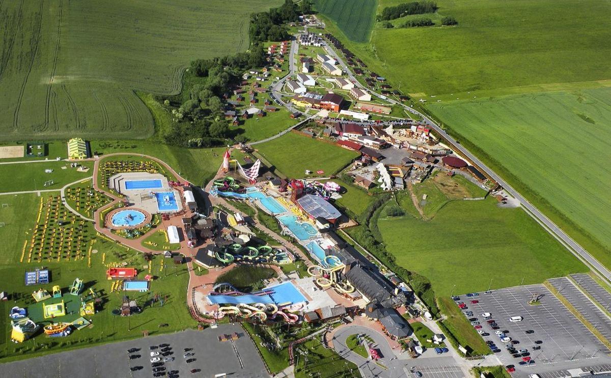 Liptovský Mikuláš Holiday Home Tatralandia מראה חיצוני תמונה